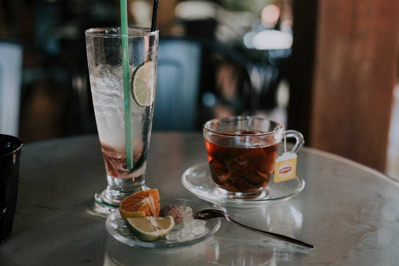 iced vs hot Hibiscus tea