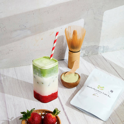 strawberry matcha latte cold
